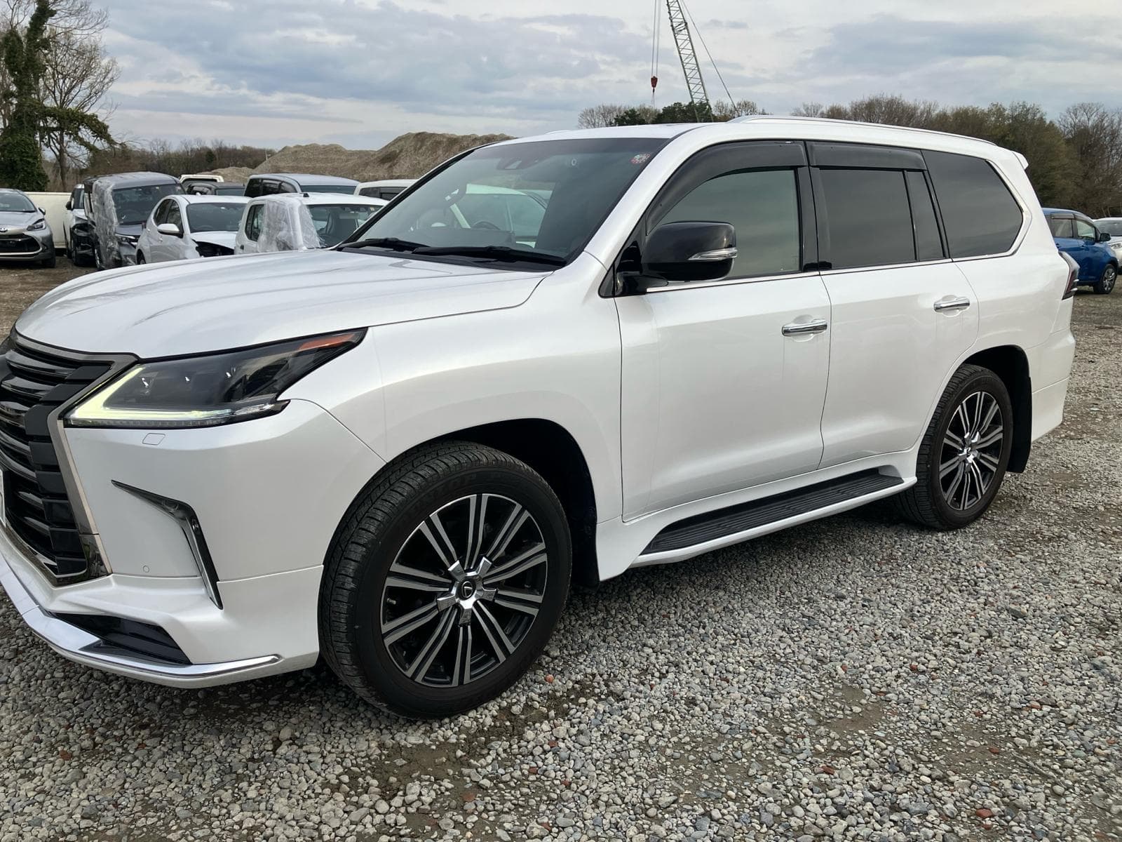 Lexus LX 570 2017 — shipped to UK